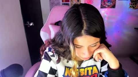 Snapshot of venussx_x chatting on 19, 11, 2025 Venus MY BDAY 29 SEPT online show from 19, 11, 2025