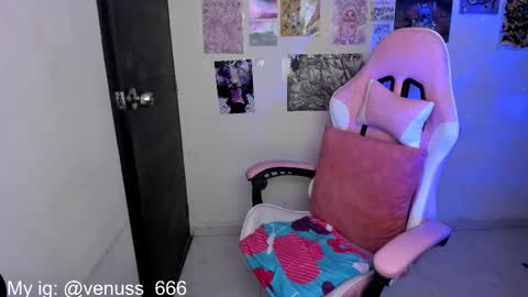 Snapshot of venussx_x chatting on 14, 12, 2025 Venus MY BDAY 29 SEPT online show from 14, 12, 2025