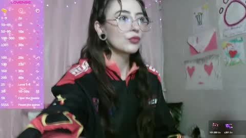 Snapshot of venuzxx chatting on 20, 2, 2025 . . online show from 20, 2, 2025