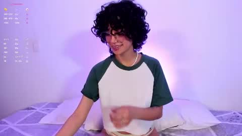 Snapshot of venuzz_99 chatting on 4, 8, 2026 online show from 4, 8, 2026