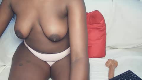 Snapshot of vera_bliss21 chatting on 15, 5, 2026 vera_bliss21 online show from 15, 5, 2026
