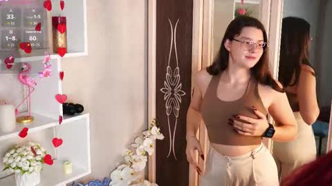 Snapshot of verenamalasky chatting on 21, 10, 2025 Kate and Anna online show from 21, 10, 2025