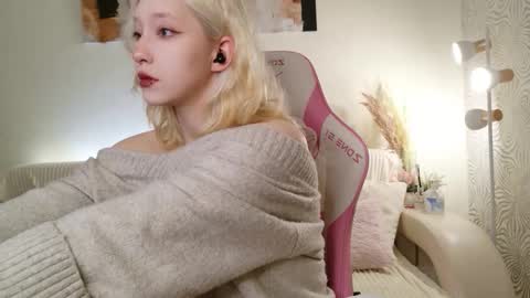 Mia online show from 23, 10, 2025