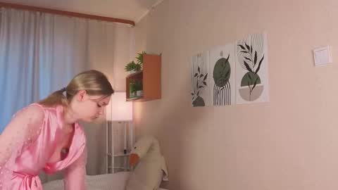 Snapshot of verocat chatting on 12, 9, 2025 Veronica online show from 12, 9, 2025