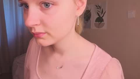 Snapshot of verocat chatting on 30, 9, 2025 Veronica online show from 30, 9, 2025