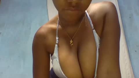 Snapshot of verolla31 chatting on 16, 12, 2024 verolla31 online show from 16, 12, 2024