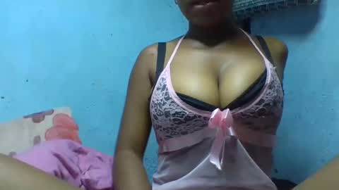 Snapshot of verolla31 chatting on 1, 2, 2025 verolla31 online show from 1, 2, 2025