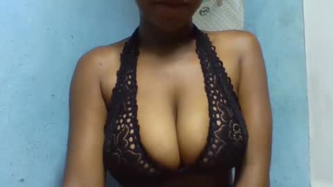 Snapshot of verolla31 chatting on 25, 2, 2025 verolla31 online show from 25, 2, 2025