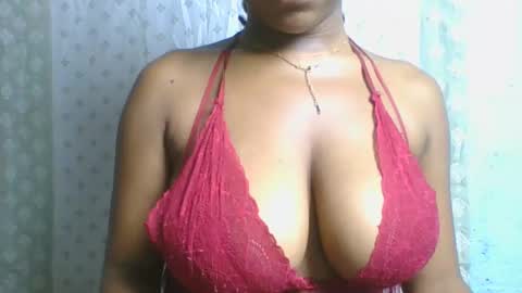 Snapshot of verolla31 chatting on 5, 10, 2025 verolla31 online show from 5, 10, 2025