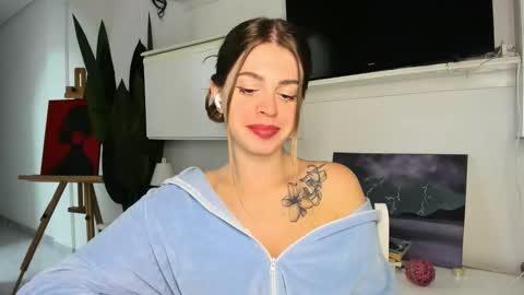 Lolitalolz online show from 8, 11, 2025