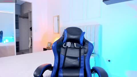 Snapshot of veronica_em1 chatting on 14, 4, 2026 VERONICA online show from 14, 4, 2026