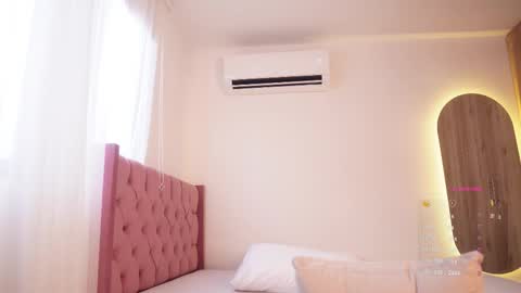 Snapshot of veronica_mendez1 chatting on 6, 2, 2026 Veronica online show from 6, 2, 2026