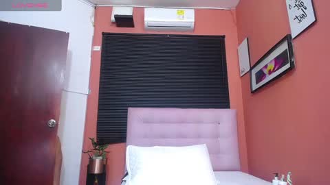 Snapshot of veronica_roose chatting on 28, 2, 2025 Veronica online show from 28, 2, 2025