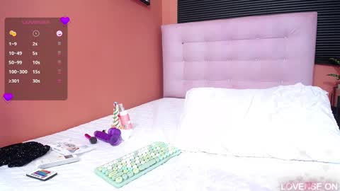 Snapshot of veronica_roose chatting on 10, 3, 2025 Veronica online show from 10, 3, 2025