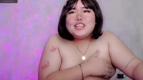 Snapshot of veronicakisses chatting on 4, 5, 2026 MS. VERONICA 22 I love Aza 3 online show from 4, 5, 2026