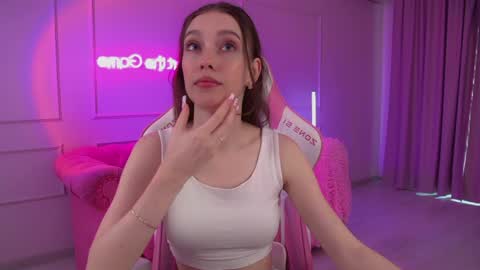 Snapshot of veronicavance chatting on 2, 6, 2026 Veronica online show from 2, 6, 2026