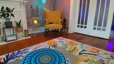 Veronica Weston online show from 2, 10, 2025