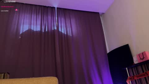 VeronikaAV online show from 1, 12, 2025