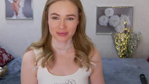 Snapshot of veronikamitchel chatting on 17, 12, 2024 Veronika online show from 17, 12, 2024