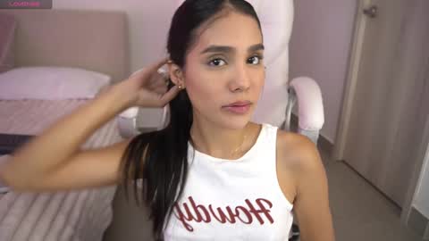  V A L  help me reach 100likes online show from 7, 3, 2026