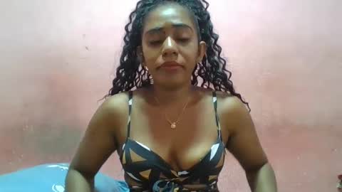 Snapshot of verronique1511 chatting on 1, 2, 2025 verronique1511 online show from 1, 2, 2025