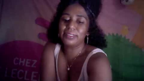 Snapshot of verronique1511 chatting on 15, 9, 2025 verronique1511 online show from 15, 9, 2025