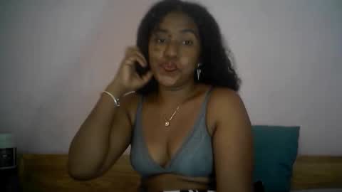 Snapshot of verronique1511 chatting on 2, 10, 2025 verronique1511 online show from 2, 10, 2025