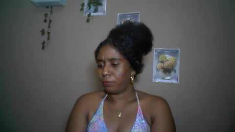 Snapshot of verronique1511 chatting on 21, 4, 2026 verronique1511 online show from 21, 4, 2026