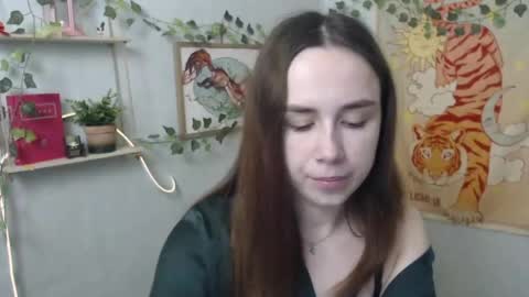 Snapshot of veryveryvery_shy chatting on 25, 4, 2026 veryveryvery_shy online show from 25, 4, 2026