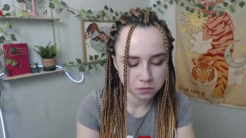 Snapshot of veryveryvery_shy chatting on 5, 5, 2026 veryveryvery_shy online show from 5, 5, 2026