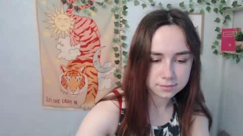 Snapshot of veryveryvery_shy chatting on 16, 5, 2026 veryveryvery_shy online show from 16, 5, 2026