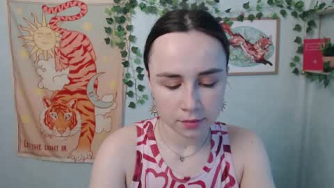 Snapshot of veryveryvery_shy chatting on 22, 5, 2026 veryveryvery_shy online show from 22, 5, 2026