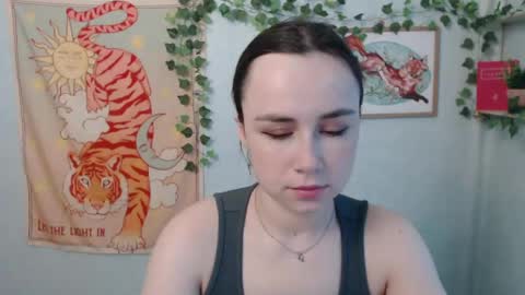 Snapshot of veryveryvery_shy chatting on 26, 5, 2026 veryveryvery_shy online show from 26, 5, 2026