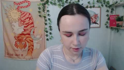 Snapshot of veryveryvery_shy chatting on 4, 6, 2026 veryveryvery_shy online show from 4, 6, 2026