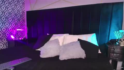 Sthefanny online show from 23, 10, 2025