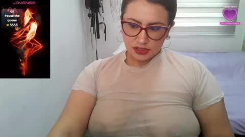 Vesper Vixen online show from 18, 9, 2025
