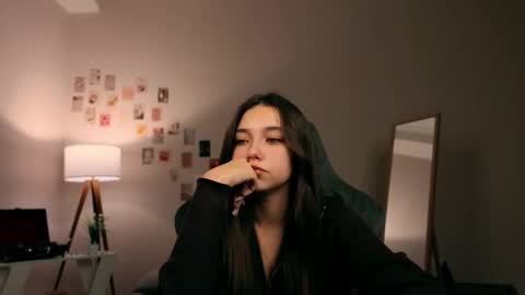 Snapshot of vexorin chatting on 30, 11, 2025 Rachel online show from 30, 11, 2025