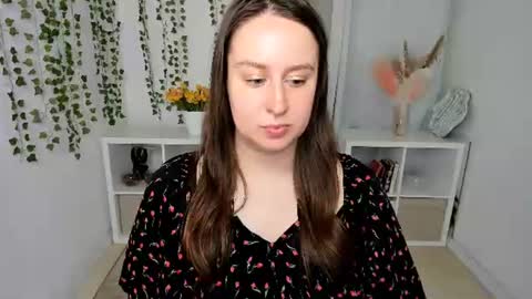Snapshot of via_lattea_ chatting on 28, 6, 2026 Camilla online show from 28, 6, 2026