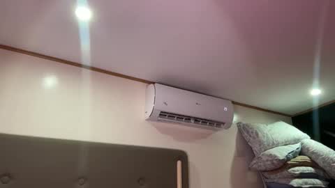 via_olala online show from 8, 1, 2026