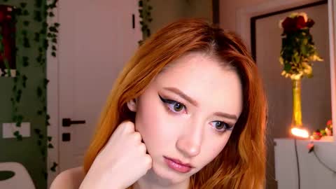 Snapshot of viaress chatting on 12, 9, 2025 VIARESS online show from 12, 9, 2025
