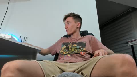 Snapshot of vibemygirl chatting on 10, 12, 2024 vibemygirl online show from 10, 12, 2024