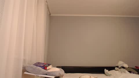 Snapshot of vibezgirl chatting on 4, 12, 2024 Amelia online show from 4, 12, 2024