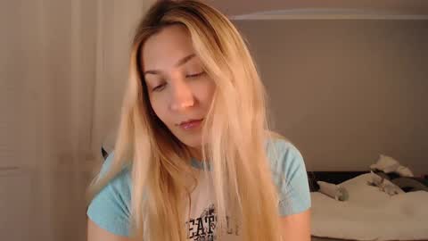 Snapshot of vibezgirl chatting on 24, 12, 2024 Amelia online show from 24, 12, 2024