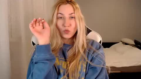 Snapshot of vibezgirl chatting on 24, 2, 2025 Amelia online show from 24, 2, 2025