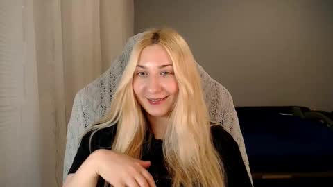 Snapshot of vibezgirl chatting on 22, 10, 2025 Amelia online show from 22, 10, 2025