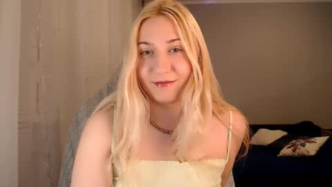 Snapshot of vibezgirl chatting on 11, 11, 2025 Amelia online show from 11, 11, 2025