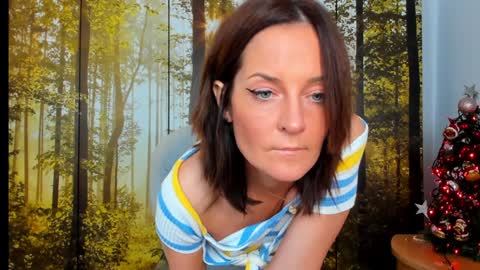 Snapshot of viciousqueen chatting on 19, 12, 2025 ViciousQueenu can call me Laura online show from 19, 12, 2025