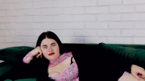 VickiBrooks online show from 13, 2, 2025