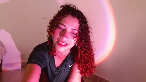 Snapshot of vicky_crazy chatting on 24, 1, 2025 Vicky online show from 24, 1, 2025