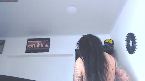 Snapshot of vicky_hotmilf chatting on 1, 7, 2026 Vicky online show from 1, 7, 2026